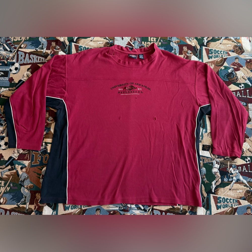 Vintage University of Arkansas Razorbacks Red Men's Shirt